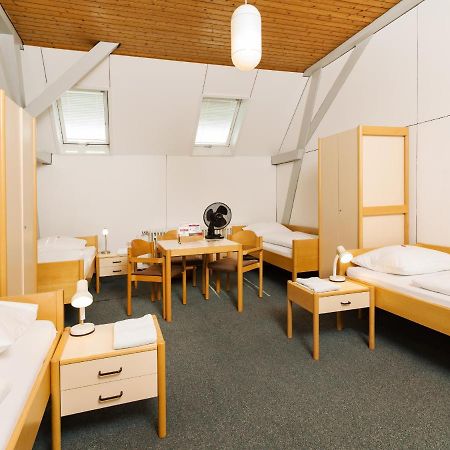Bildungshaus St. Bernhard - Wohnen Und Tagen Hotel Ращат Екстериор снимка