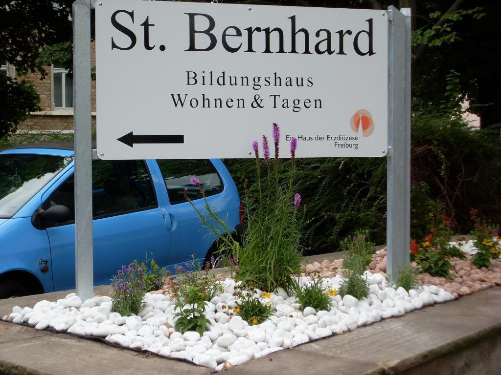 Bildungshaus St. Bernhard - Wohnen Und Tagen Hotel Ращат Екстериор снимка
